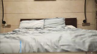 真实夫妻交换换妻探花双飞大奶服装店老板娘