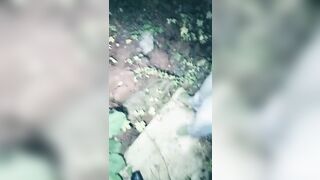 渣女来袭寒冷初冬风骚小姐姐出门勾搭小树林野战