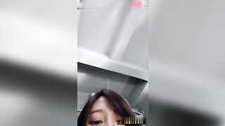 音乐老师课上自慰喷尿正宗音乐老师边上课边自慰高潮