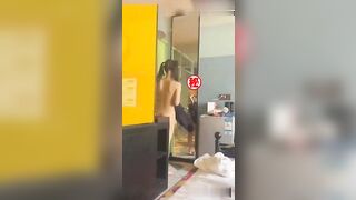 武汉万科女子裸奔事件