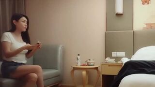 深夜再约外围肉感身材美腿