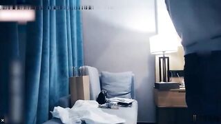 气质女大学生做外围衣服一脱马上就变身骚母狗了