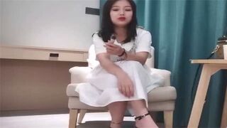 老表探花正规足浴店泡来的美女上门服务胸大颜值高