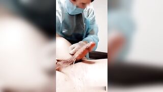 专治阳痿女医生给病人治疗阳痿