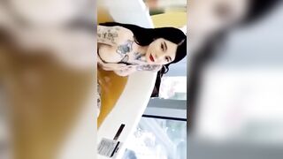 重磅泄密狂野白富美chloe露出捆绑肛交啪啪