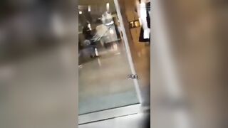 牛逼大神广州街头偷拍抄底50位美女