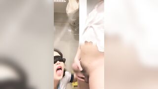 网袜苗窕大奶足球宝贝让狼友各种姿势爆操
