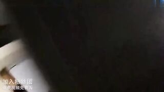 武汉机场空姐厕拍美逼喷射好多水