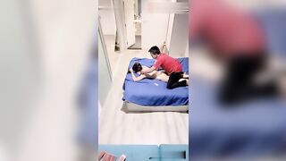 SPA找上门鸭子被按摩服务精油推背一顿操