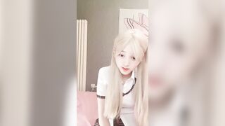 清纯甜美少女JK装活力十足被胖大叔爆操