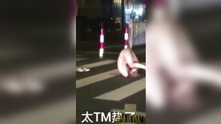疑似出现幻觉在大马路中间自慰喷尿太刺激