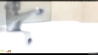 无套内射大白腿KTV点歌员带到卫生间