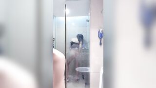 调教不听话的骚妇全程露脸丝袜女仆情趣诱惑