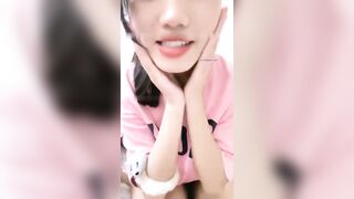牛仔短裤苗条小姐姐细腰美腿自慰